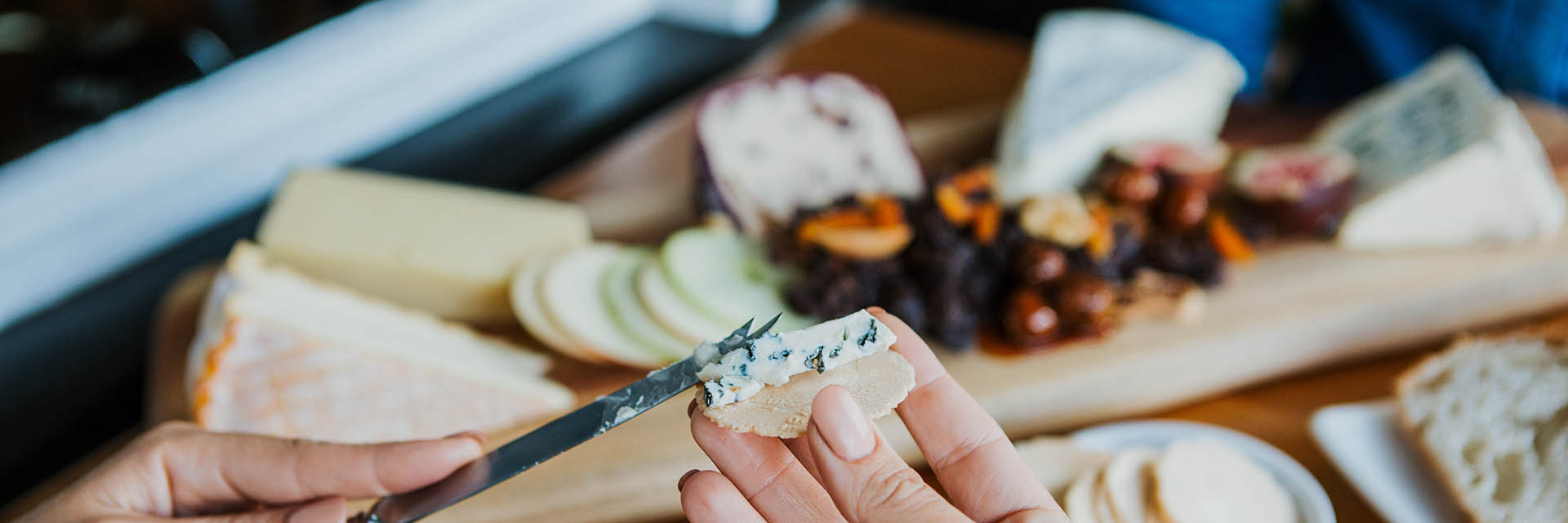 spreading-cheese